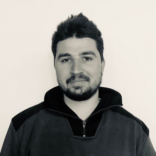 Johann, préparateur conditionneur et plaxeur